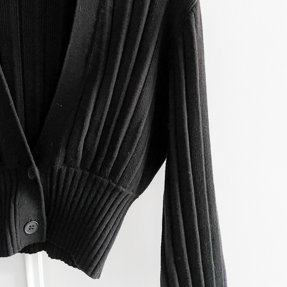 Wilfred Thais Cardigan (Black) - Picture 4 of 9